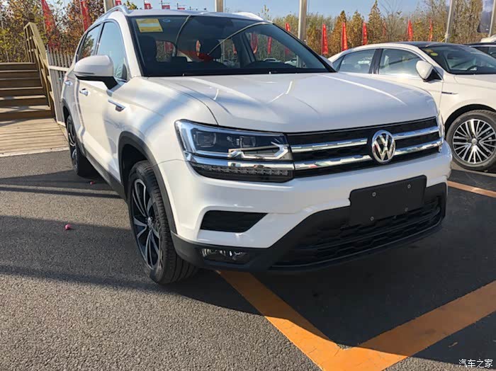 喜提14t豪华版白色途岳