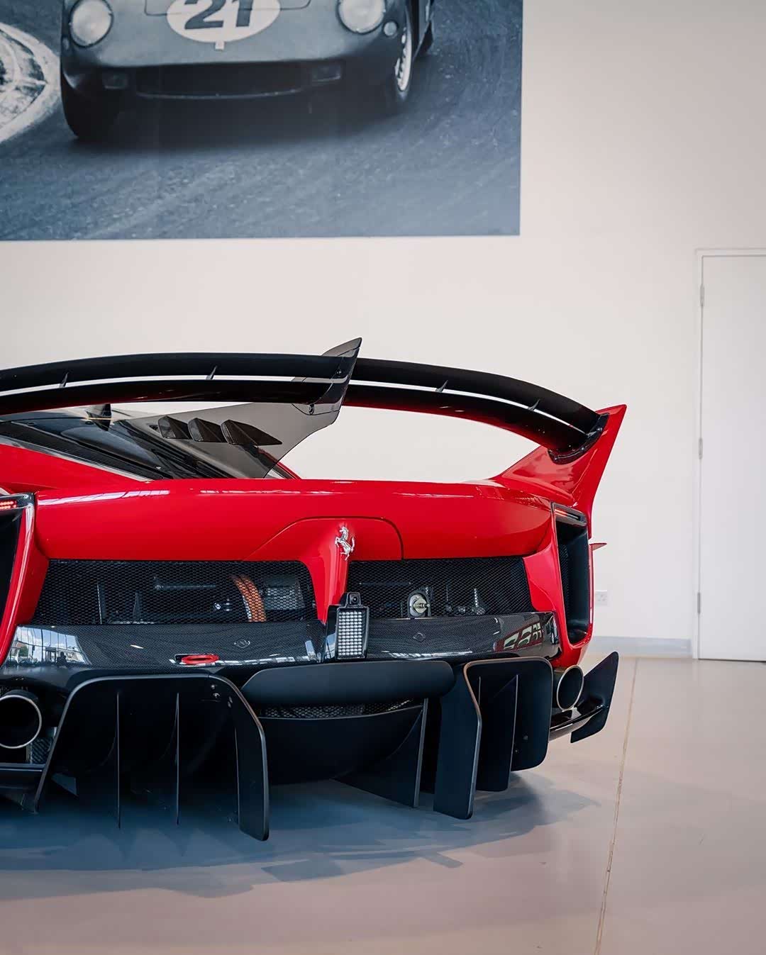 法拉利fxxkevo炫酷剪刀门爱了