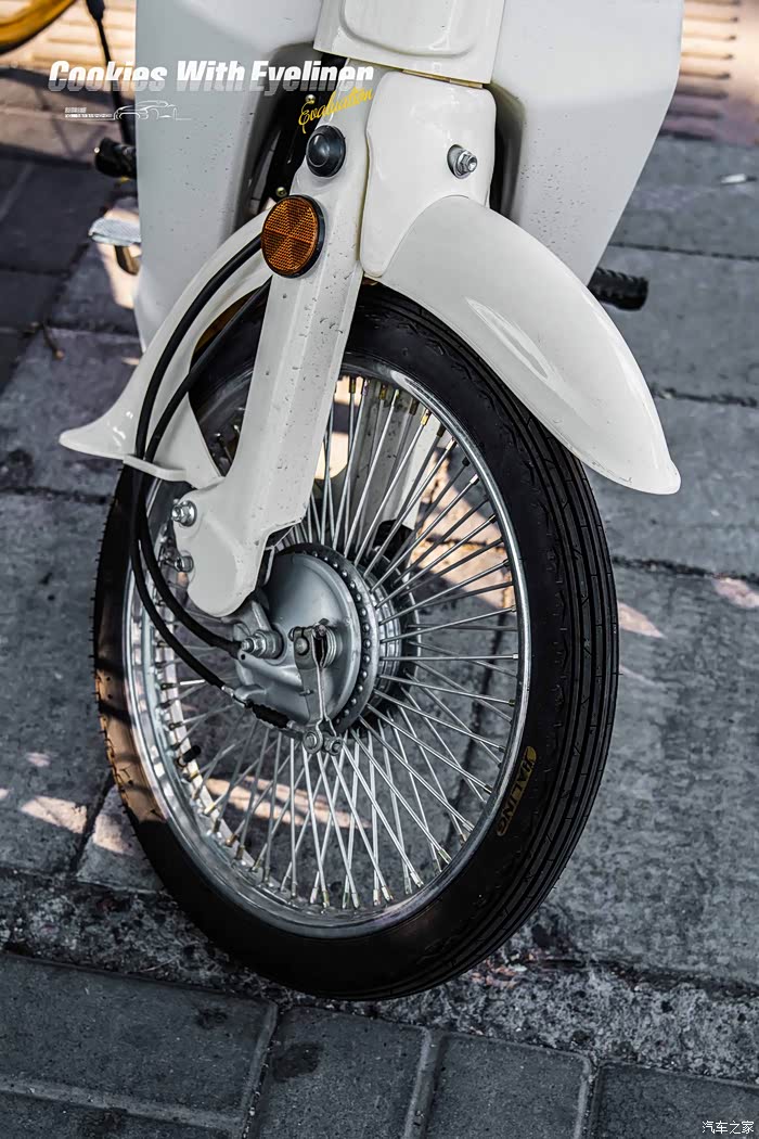 6980元的复古小摩托解读时尚弯梁嘉陵coco