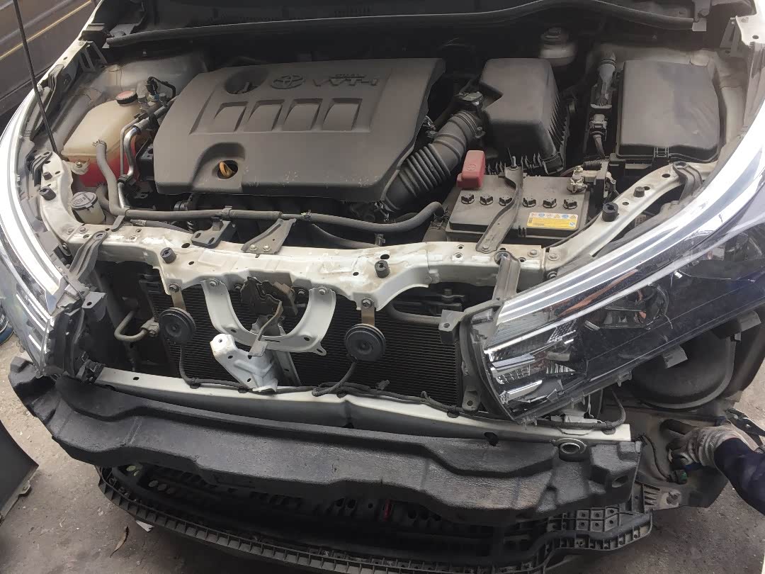 卡罗拉前防撞梁