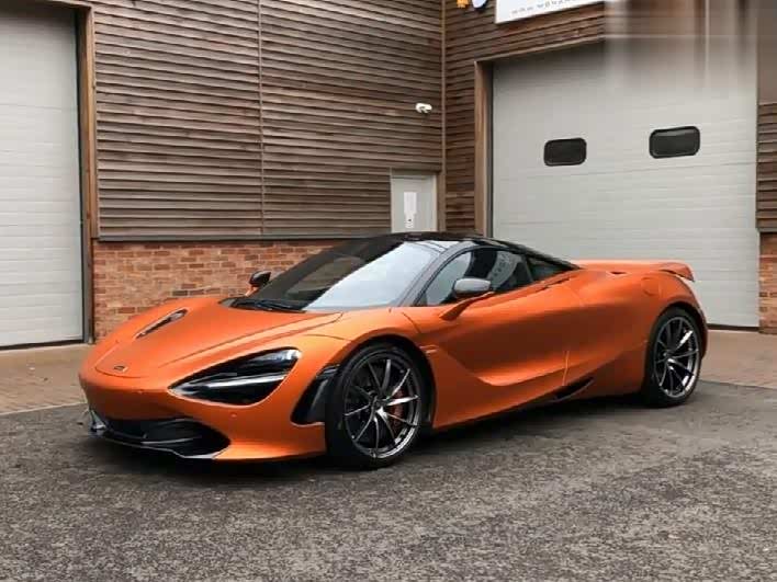 落地400万,拥有720匹马力,破百仅2.9秒!迈凯伦720s