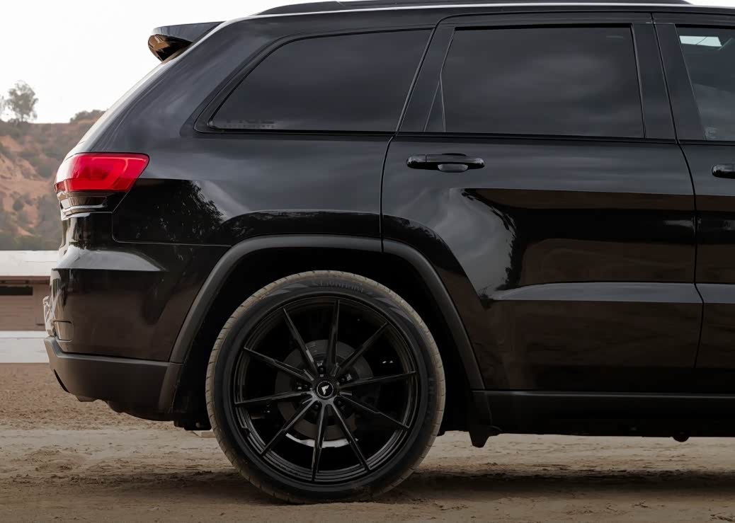 【图】大切改装22寸轮毂_大切诺基论坛_汽车之家论坛