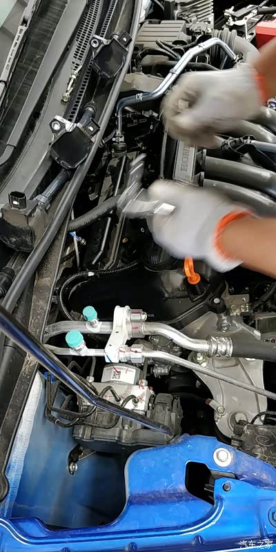 18款飞度,手动2档加速过程中顿挫?