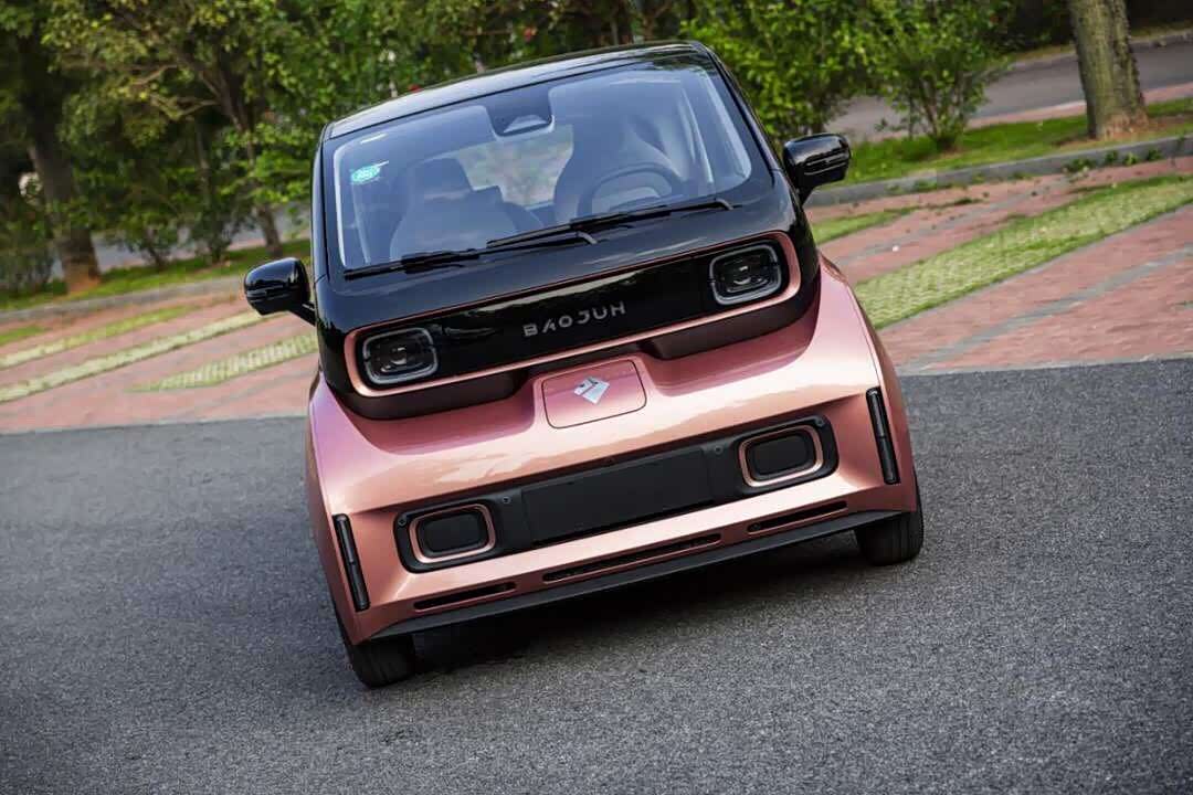 我最满意的是新宝骏e300的外观