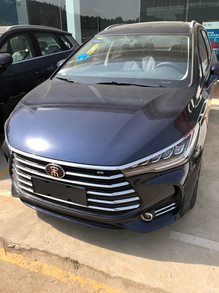 宋max怎么样 哪款颜色漂亮!