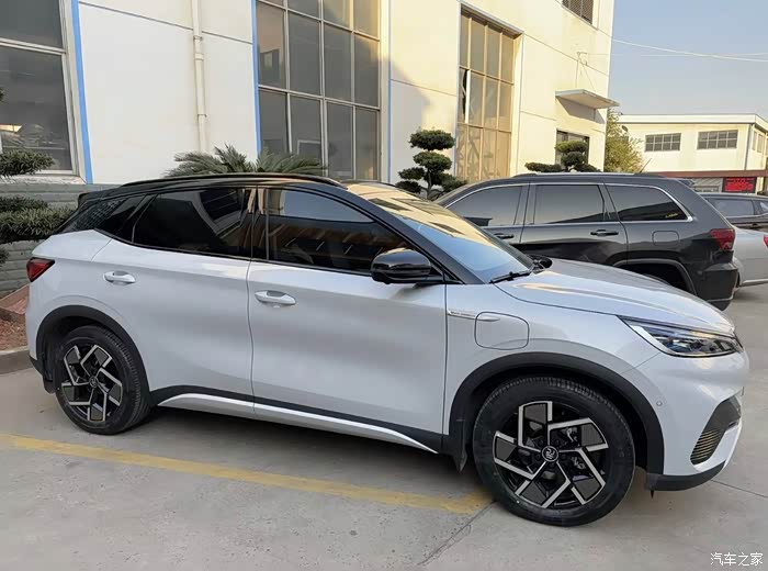 贴了悬浮顶的元plus