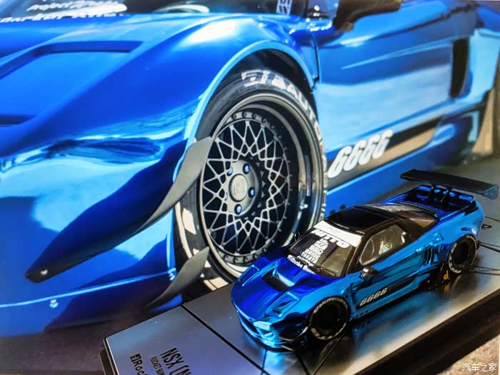 暑假show超靓的火箭兔nsx这个小车能闪瞎双眼