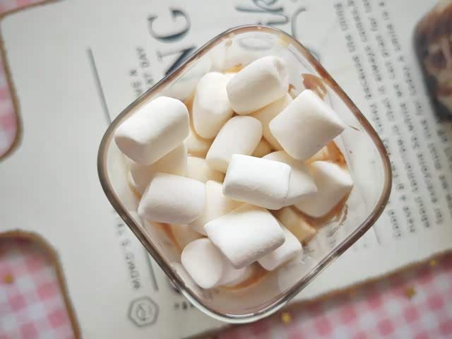 海绵糖牛奶奶茶,好不好好喝,好喝的话就来一份吧!