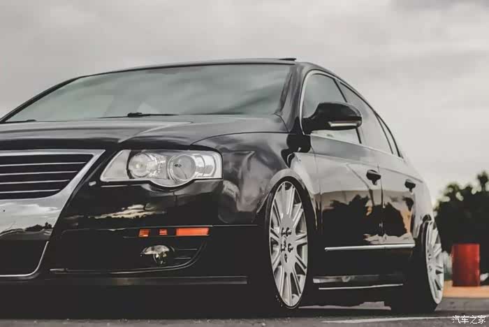 花费五六万买辆大众迈腾b6混搭玛莎拉蒂轮毂后霸气十足