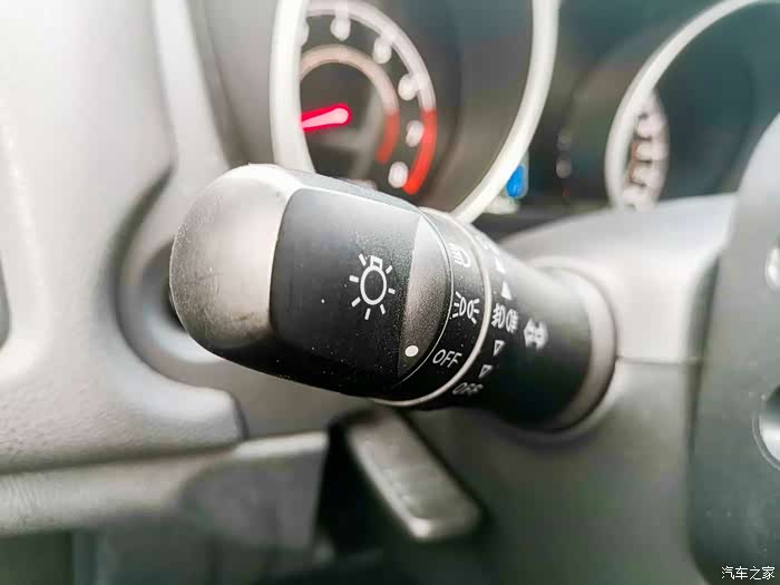 【人车生活】我和体育馆有个约会-小炫运动范