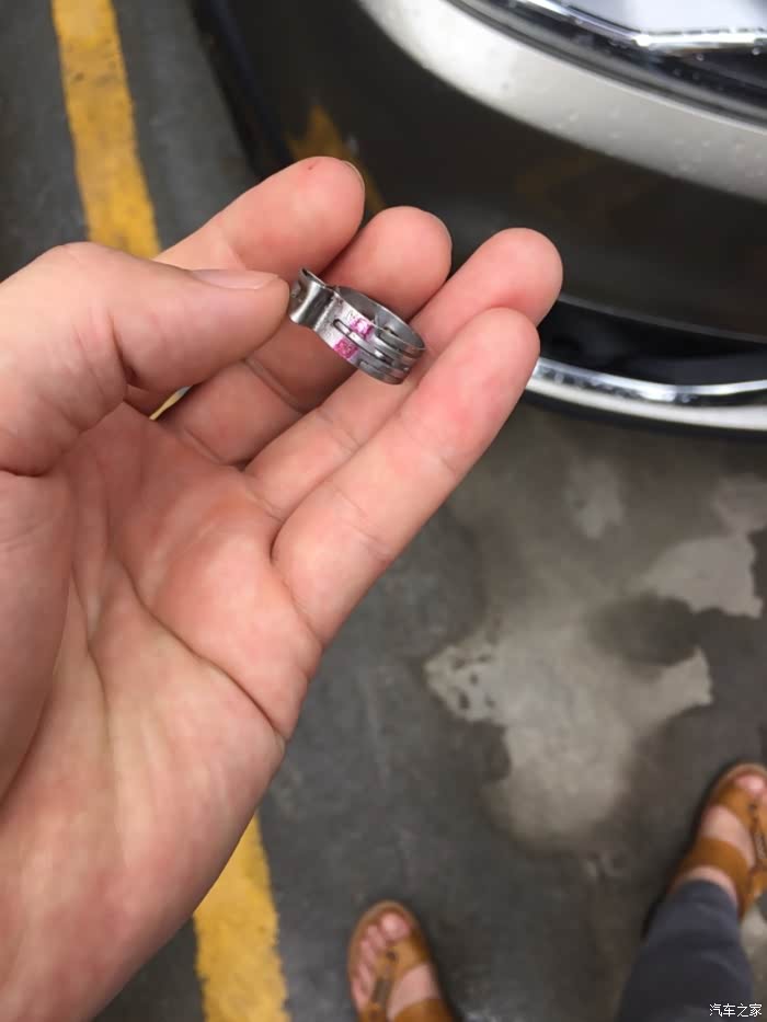 东风风行景逸X6严重的质量问题!1710公里就差