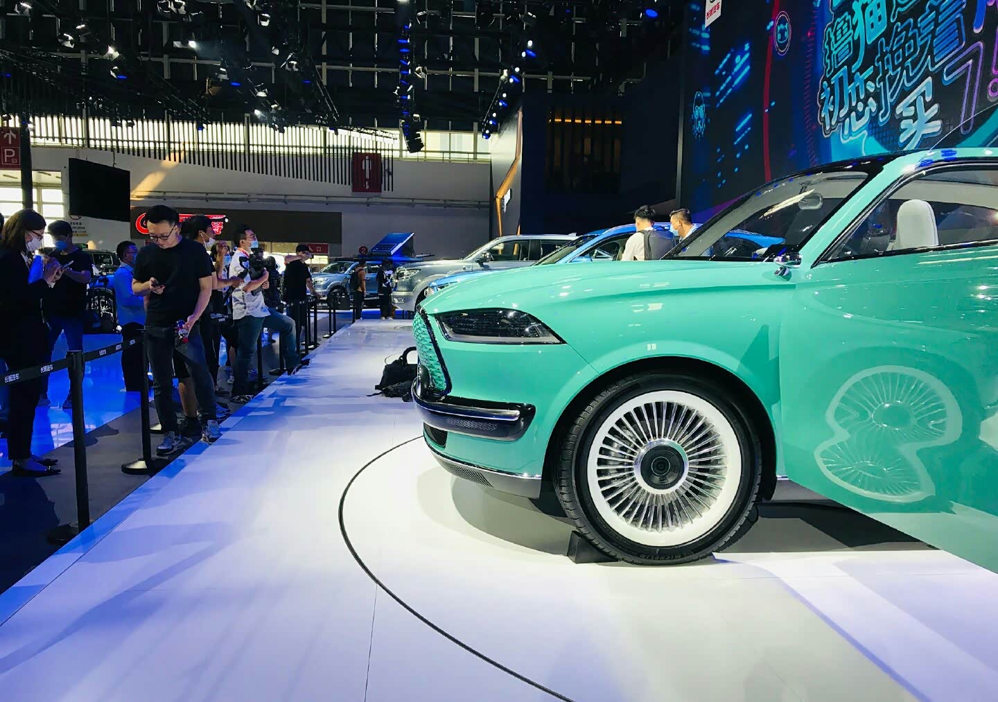 要是真的量产的话,长城潮派真的太复古.