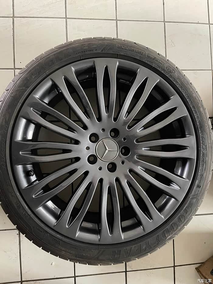 w222迈巴赫s600原车20寸轮毂