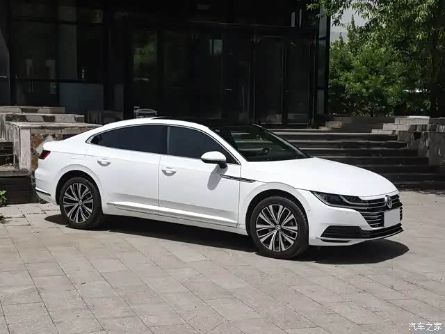 掀背造型无框车门,大众cc无愧"最美大众车"