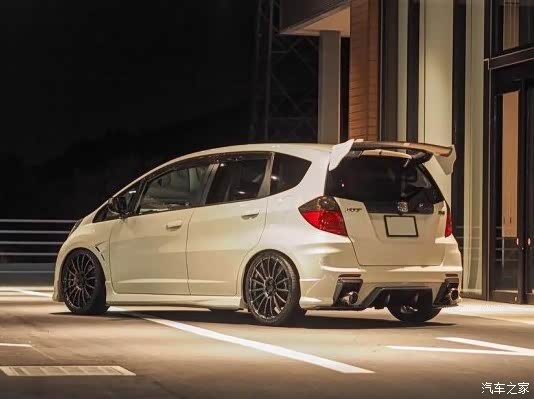 二代飞度改装包围