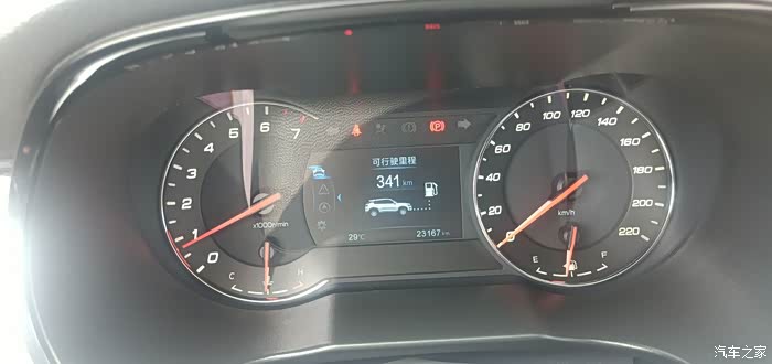 软硬兼施,超控精准的一款小型suv-长安cs35plus!