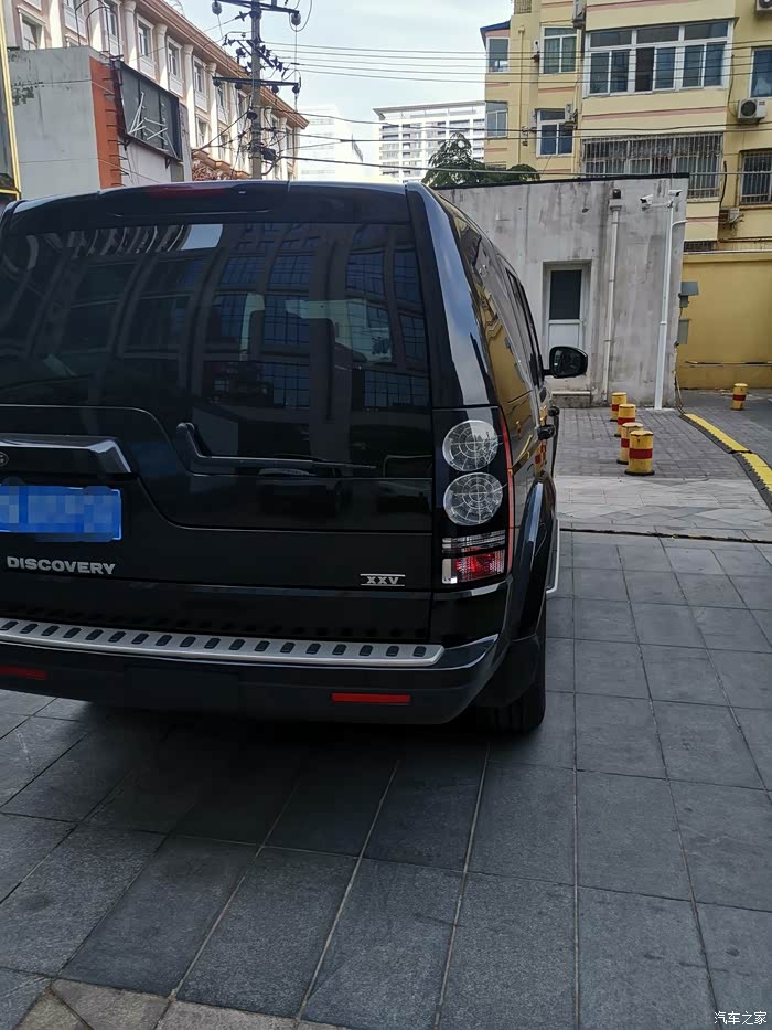 求购白色路虎发现4 xxv