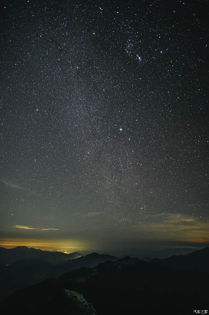 晴天的夜晚能看到银河