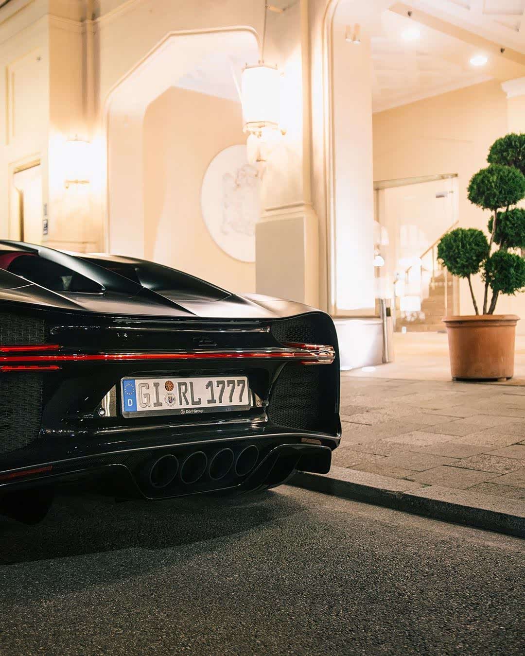 布加迪chironsport黑夜骑士降临