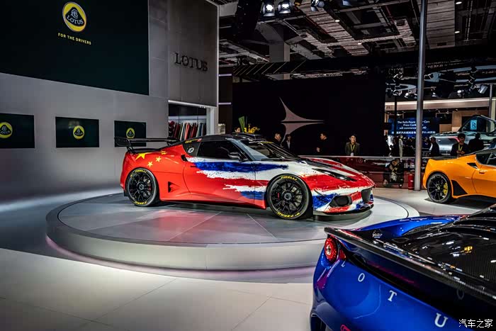上海车展跑车云集,但是就是喜欢mustang肿么办?