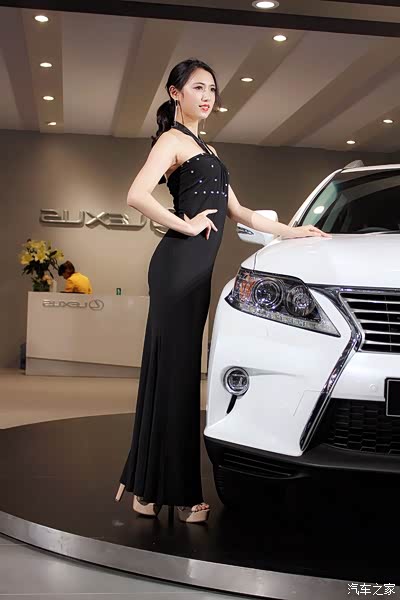 【香车美女】【领未见 · 探非凡】雷克萨斯rx 270车模.