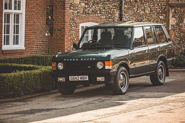 1970第一代路虎揽胜五门版跨越半个世纪的豪华全尺寸越野车