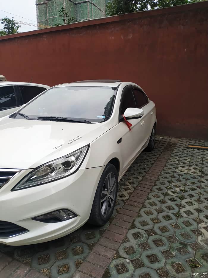 长安15款逸动时隔多年魅力依旧不减当年