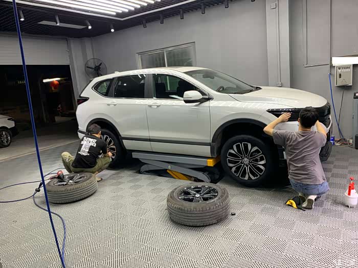 全国首台本田皓影精英版升级顶配19寸轮毂分享给车友们看看