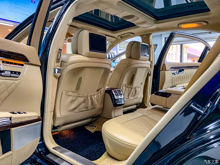 西装暴徒?经典w221 amg s65l