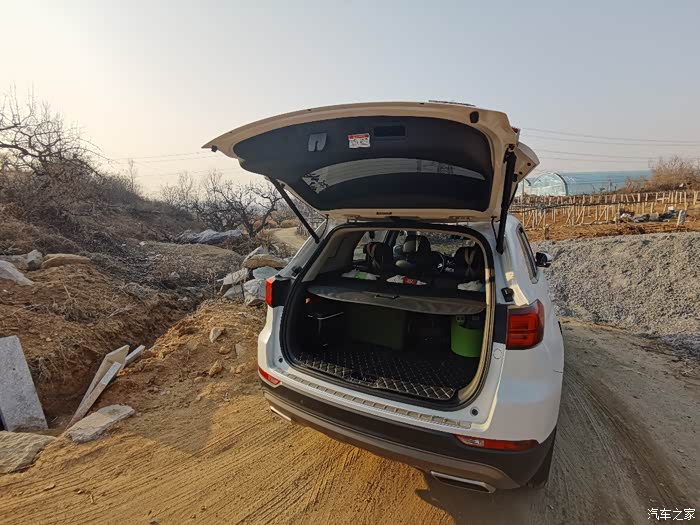 广袤丰杀一称心力评18款cs75后备箱常规储物能力