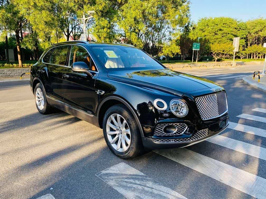 宾利 添越 2018款 这颜值就是酷!