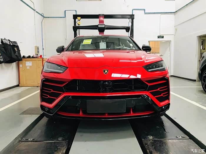 【图】urus 红色,这个颜色是不是挺少见的_兰博基尼论坛_汽车之家论坛