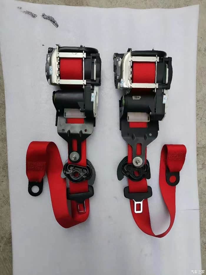 17年3月产的gla200时尚没有安全带自动收紧功能4s说是减配了