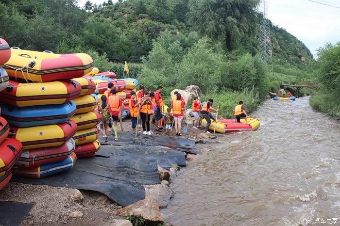 赤峰比亚迪激情8月车友会黑里河漂流