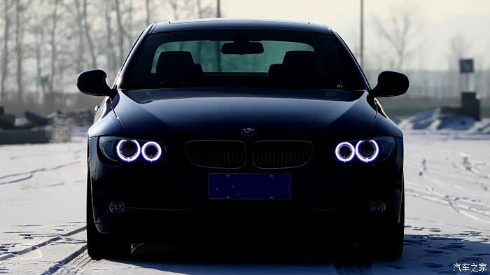 hid 光源的天使眼搭 hid 的透镜双光头灯.