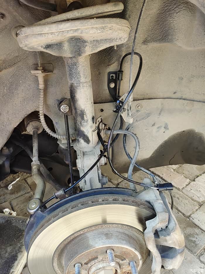 换abs右前传感器