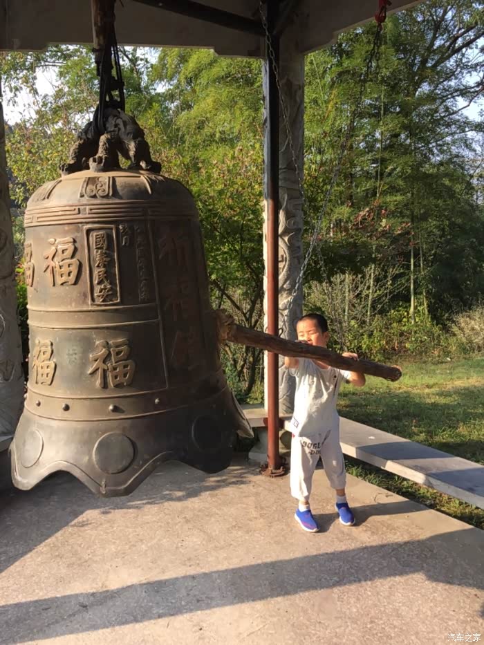 来感受一下小和尚敲钟的感觉,不错