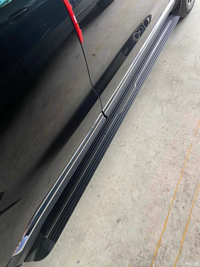 【图】给我的红旗hs5安装【原厂电动踏板】_红旗hs5论坛_汽车之家论坛