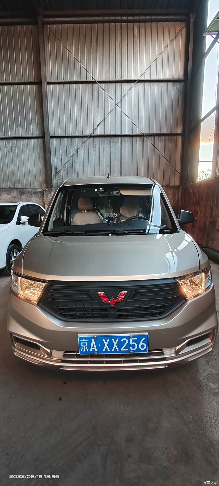 个人一手车况无敌五菱宏光v顶配一万公里