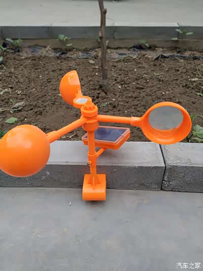 【家家众测 薅到手软】声光驱鸟器