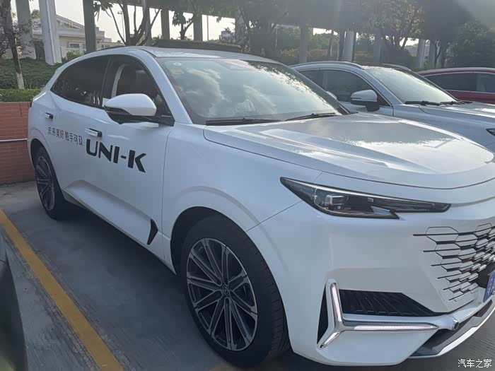 【图】黑白unik你更爱哪辆_摩卡论坛_汽车之家论坛
