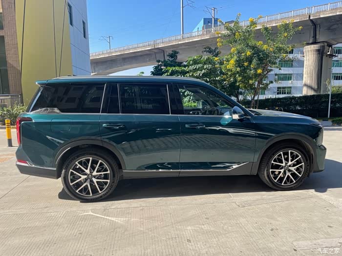 传祺gs8墨玺绿颜色很特别