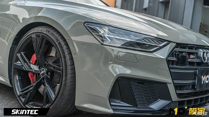 【图】奥迪rs7水晶装甲绿,朴素但不失美感!