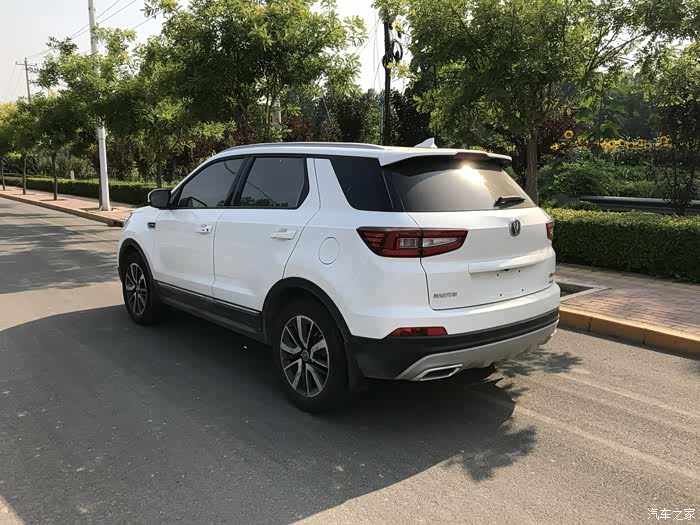 (老婆当车模)_长安cs55论坛_汽车之家论坛