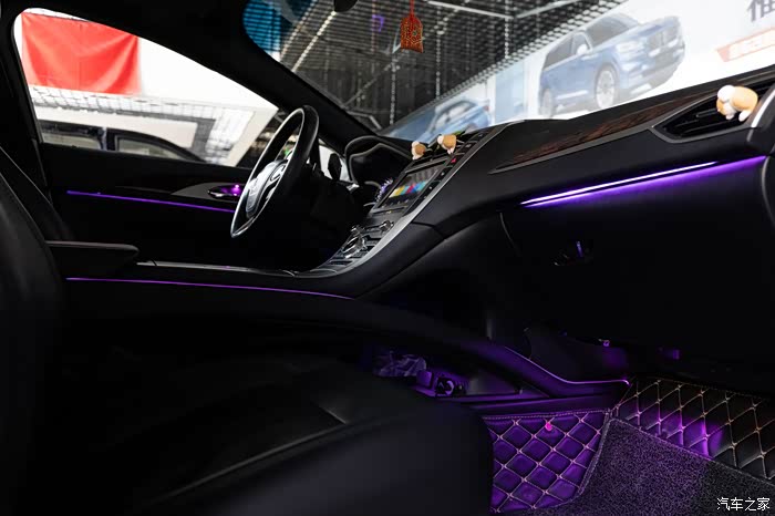 mkz氛围灯改装案例分享让氛围灯带给你全新的驾乘感受