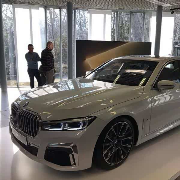 全新宝马740d,比奥迪a8更奢华