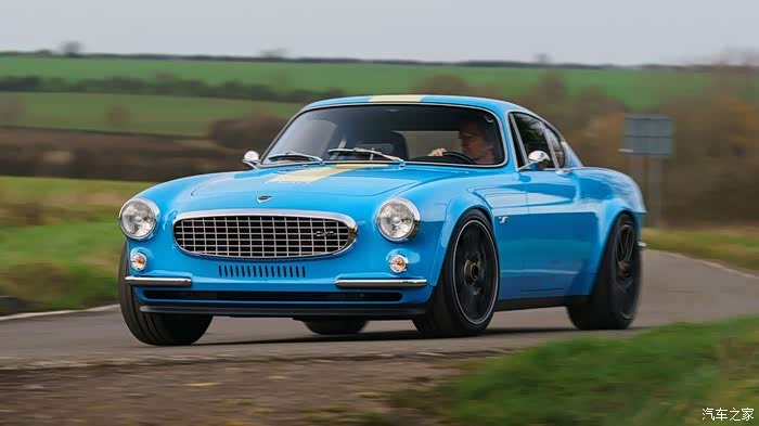 沃尔沃官方改装的经典轿跑车p1800 ,这样是不是很爽呢?