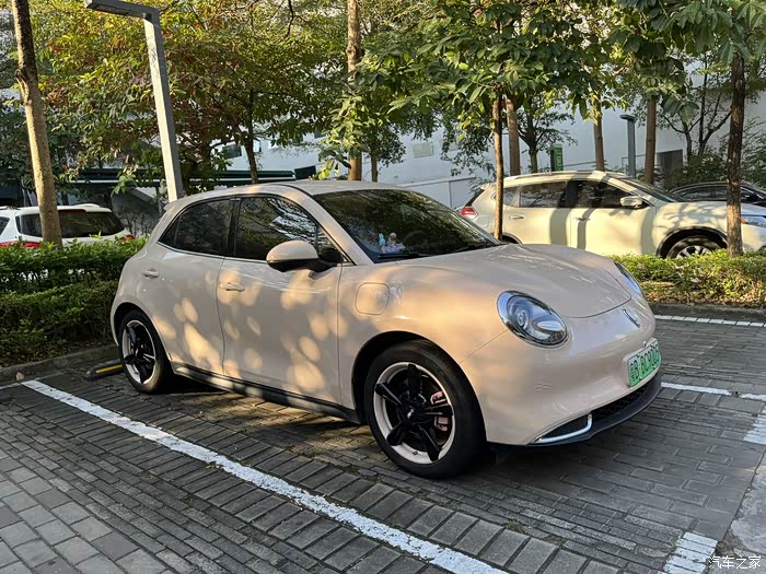 【图】好猫拼色轮毂改装,你觉得值吗?_欧拉好猫论坛_汽车之家论坛