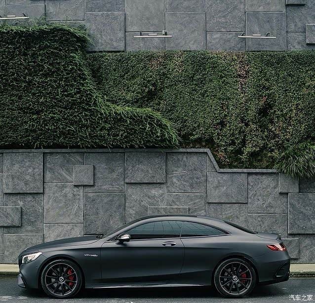 amgs63coupe顶级性能外加黑武士颜色
