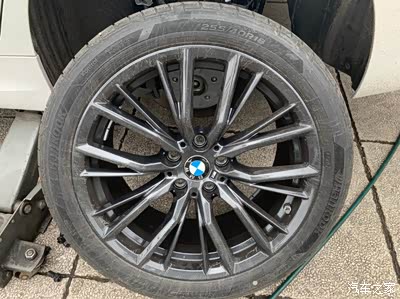 成都便宜出全新宝马新3系原厂韩泰防爆胎